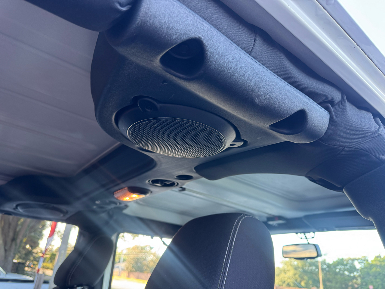 Jeep Wrangler Unlimited 4WD 4dr Sahara 2014 Jeep Wrangler Unlimited 4WD 4dr Sahara 2014
