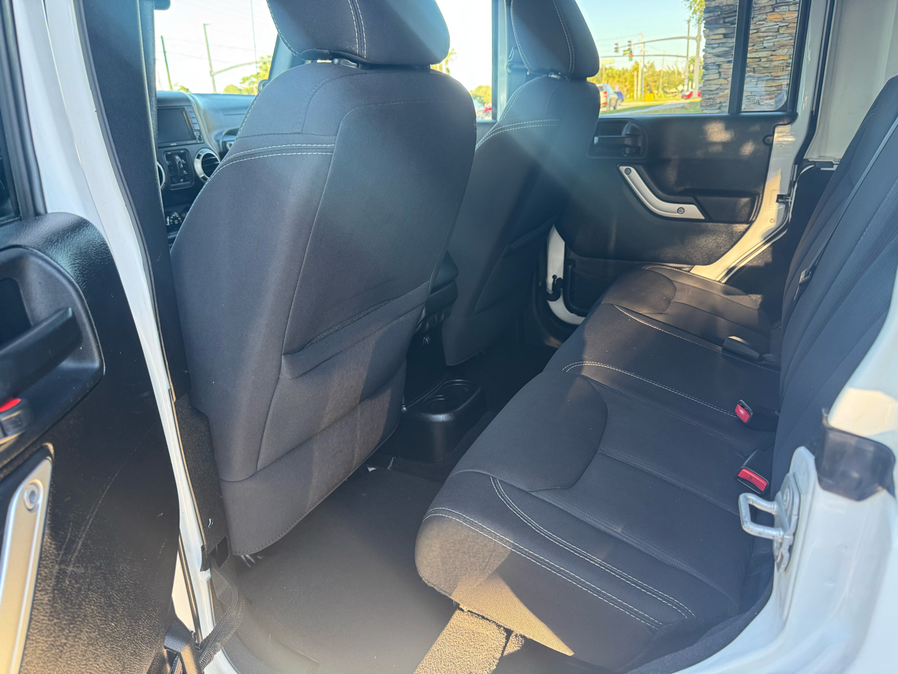 Jeep Wrangler Unlimited 4WD 4dr Sahara 2014 Jeep Wrangler Unlimited 4WD 4dr Sahara 2014