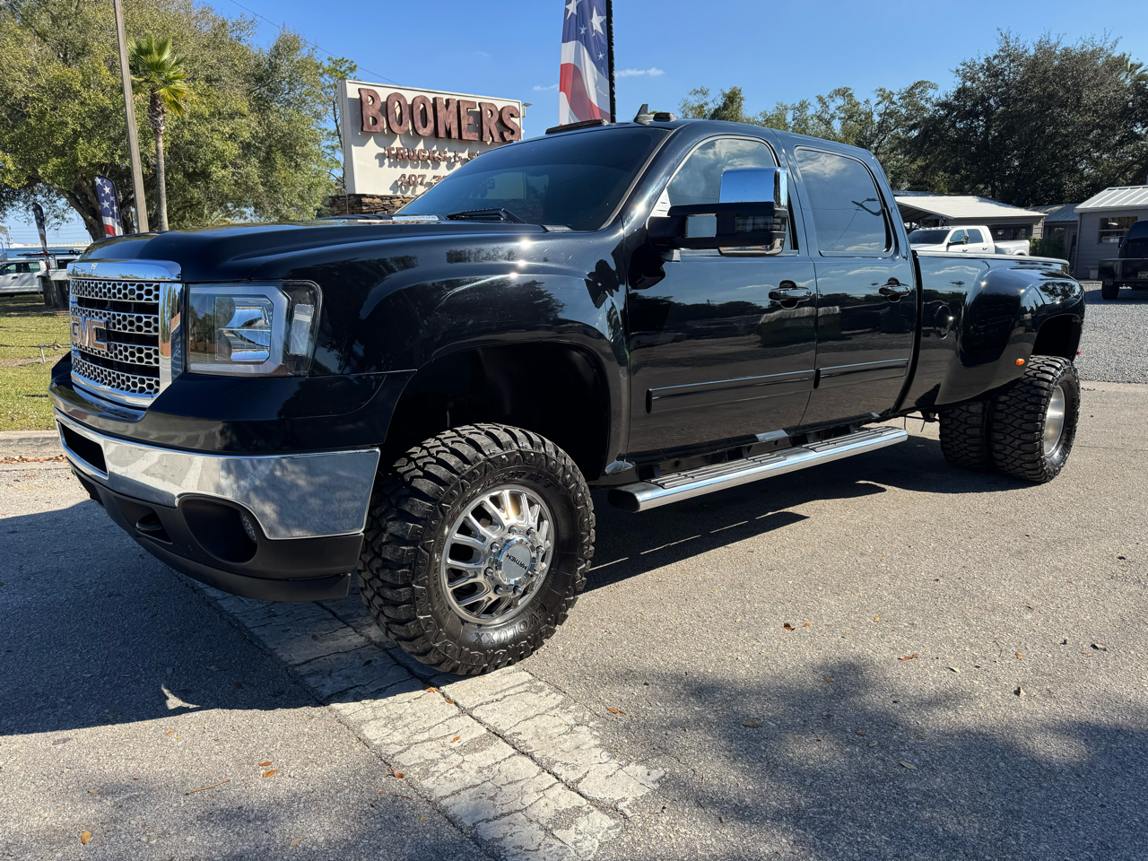 2011 GMC Sierra 3500HD 4WD Crew Cab 167.7" DRW SLT
