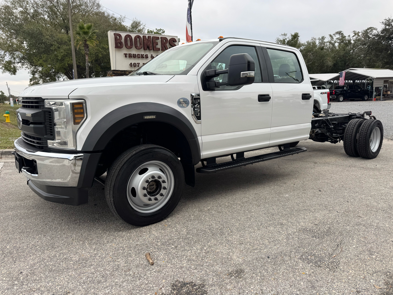 2019 Ford Super Duty F-450 DRW XLT 4WD Crew Cab 179" WB 60" CA
