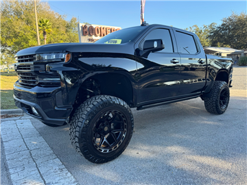 2022 Chevrolet Silverado 1500 LTD 4WD Crew Cab 147" High Country