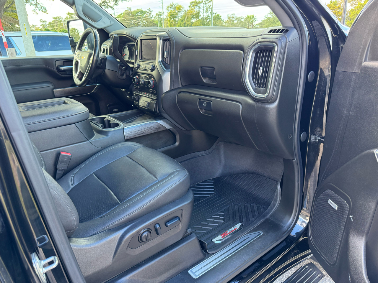 Chevrolet Silverado 3500HD 4WD Crew Cab 159" LTZ 2022