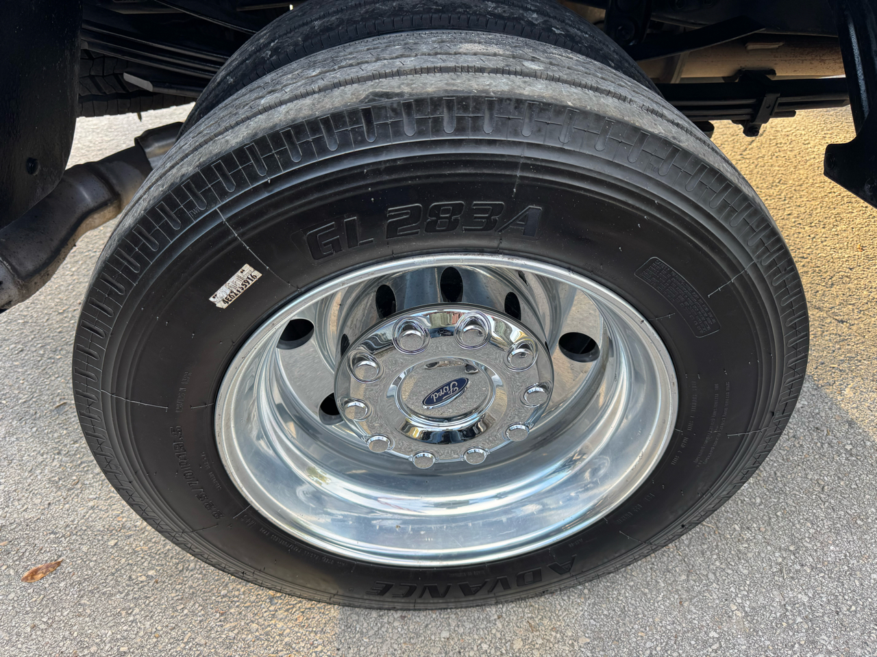 Ford Super Duty F-450 DRW XLT 4WD Crew Cab 8' Box 2017