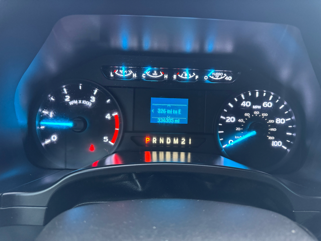 Ford Super Duty F-450 DRW XLT 4WD Crew Cab 8' Box 2017