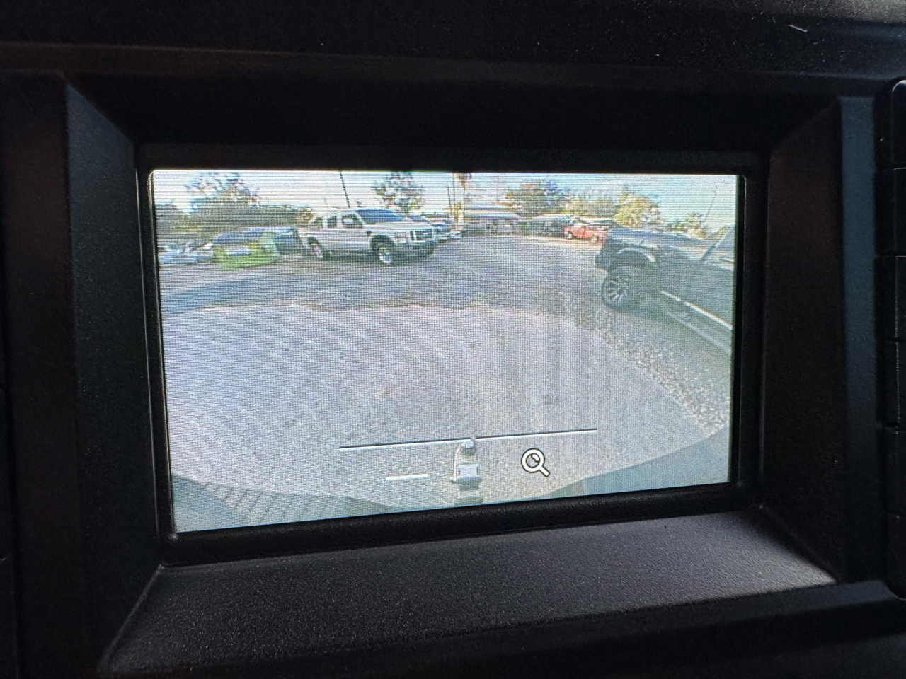 Ford Super Duty F-450 DRW XLT 4WD Crew Cab 8' Box 2017