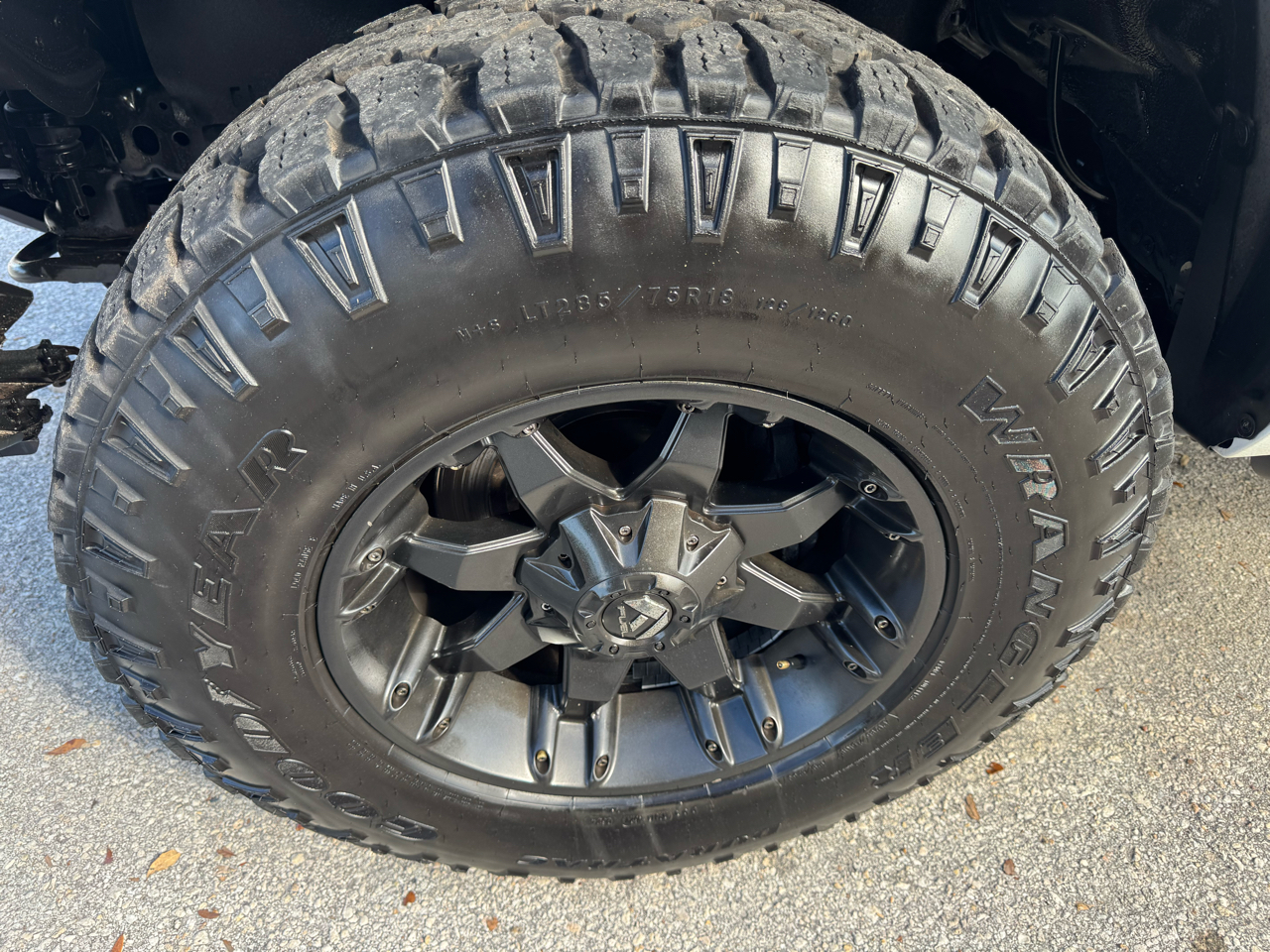 Toyota Tundra 4WD Truck Double Cab 5.7L FFV V8 6-Spd AT TRD Pro (Natl) 2016