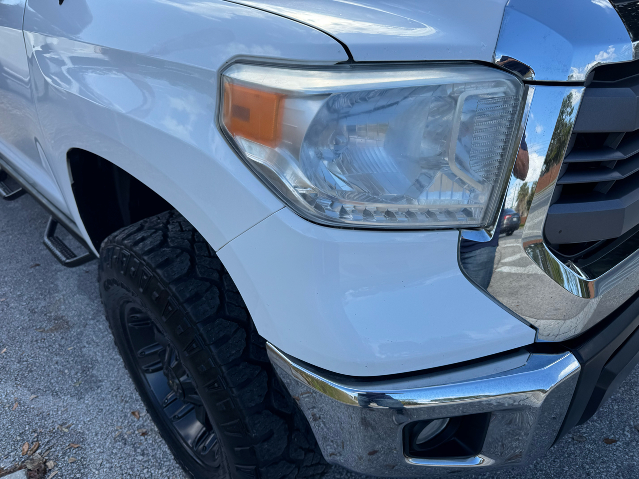 Toyota Tundra 4WD Truck Double Cab 5.7L FFV V8 6-Spd AT TRD Pro (Natl) 2016