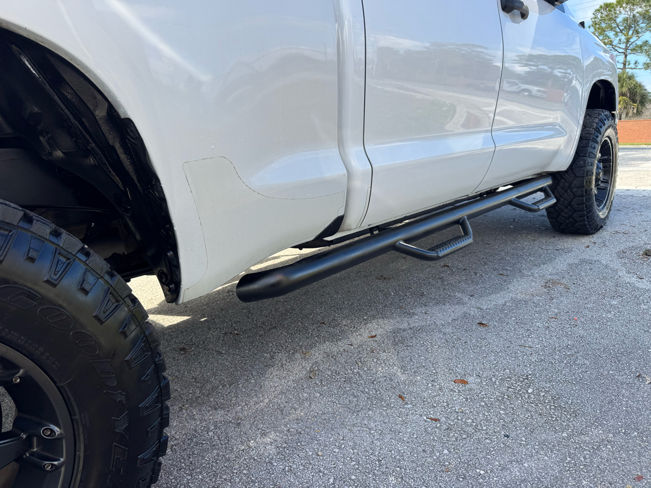 Toyota Tundra 4WD Truck Double Cab 5.7L FFV V8 6-Spd AT TRD Pro (Natl) 2016