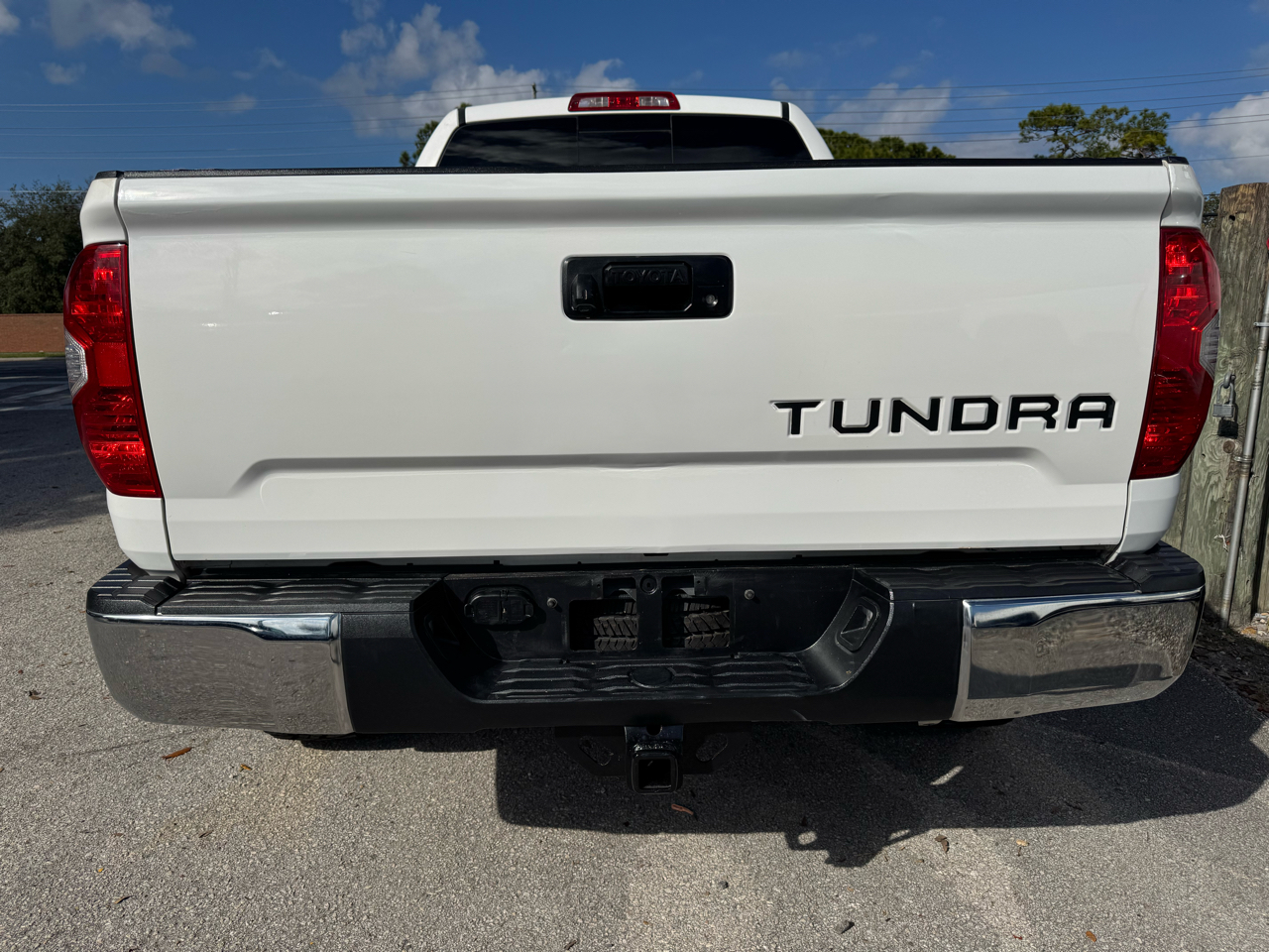 Toyota Tundra 4WD Truck Double Cab 5.7L FFV V8 6-Spd AT TRD Pro (Natl) 2016
