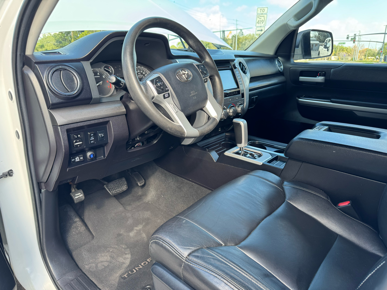 Toyota Tundra 4WD Truck Double Cab 5.7L FFV V8 6-Spd AT TRD Pro (Natl) 2016