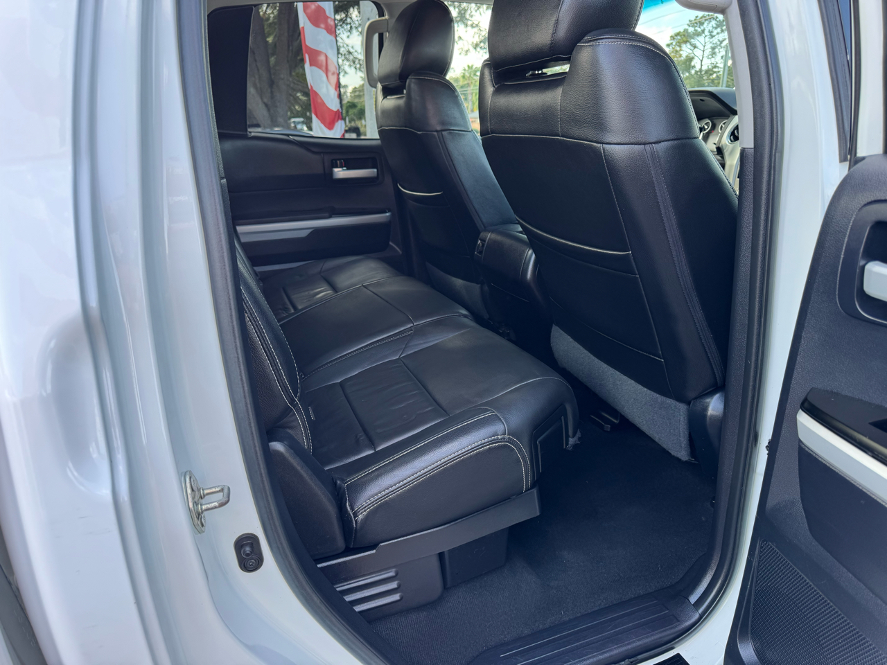 Toyota Tundra 4WD Truck Double Cab 5.7L FFV V8 6-Spd AT TRD Pro (Natl) 2016