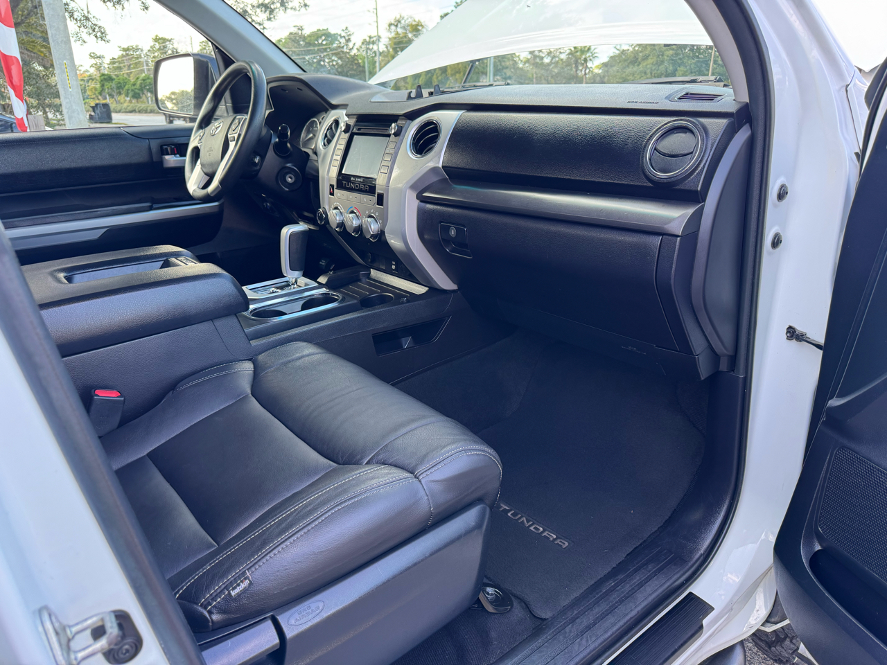 Toyota Tundra 4WD Truck Double Cab 5.7L FFV V8 6-Spd AT TRD Pro (Natl) 2016