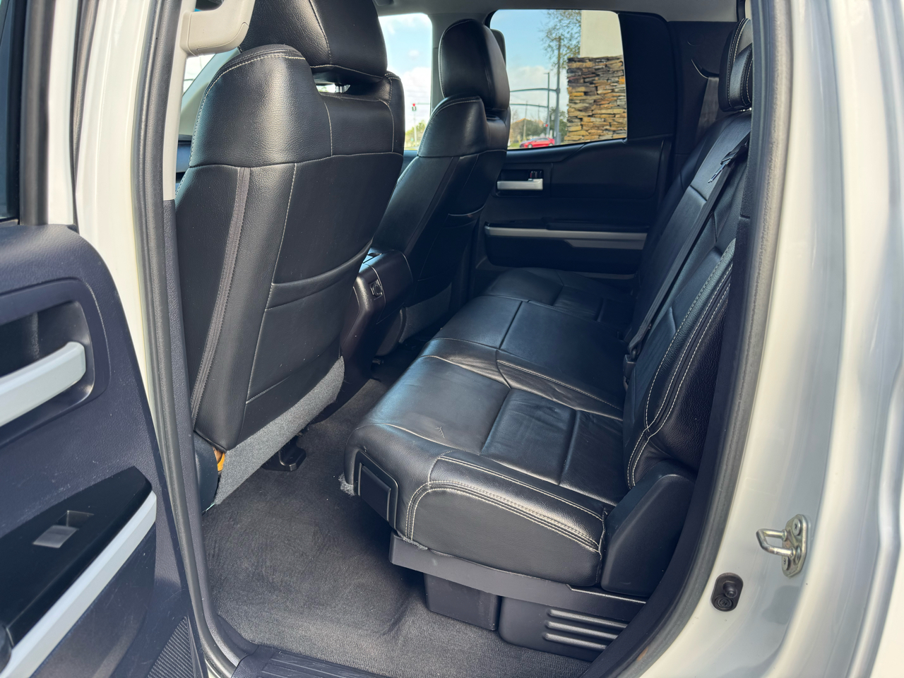 Toyota Tundra 4WD Truck Double Cab 5.7L FFV V8 6-Spd AT TRD Pro (Natl) 2016