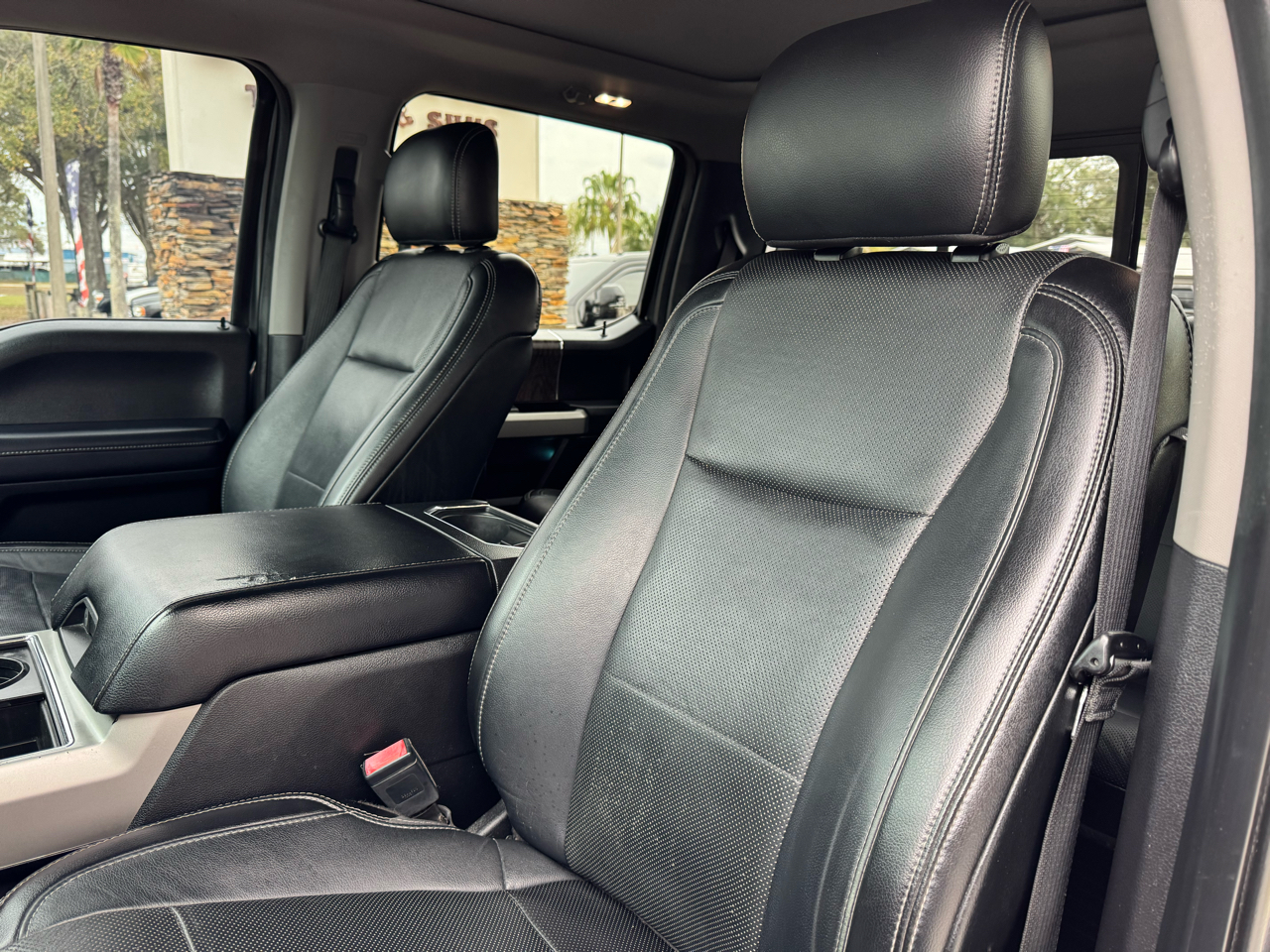 Ford Super Duty F-250 SRW Lariat 4WD Crew Cab 6.75' Box 2018