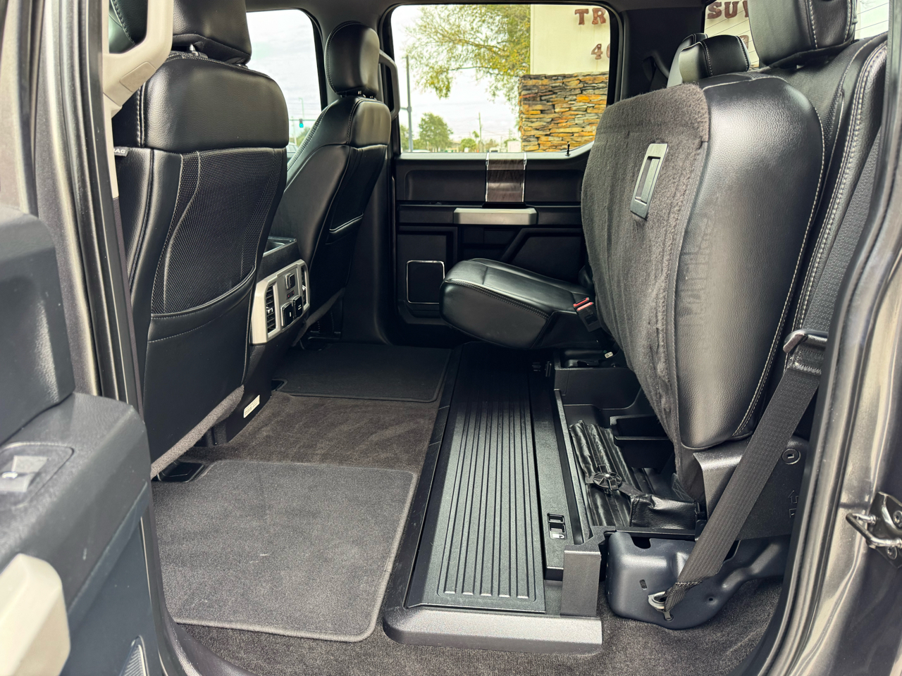 Ford Super Duty F-250 SRW Lariat 4WD Crew Cab 6.75' Box 2018