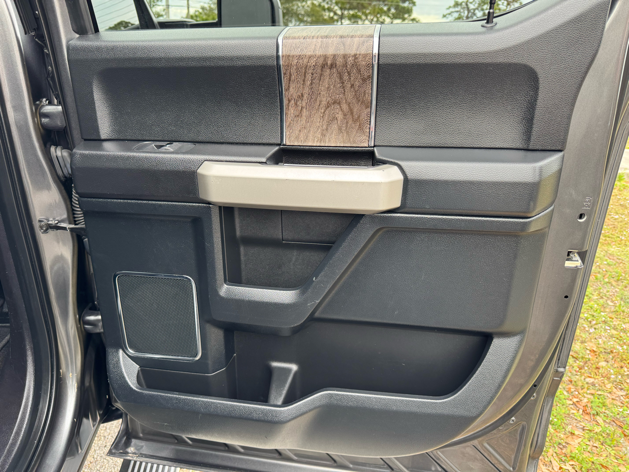 Ford Super Duty F-250 SRW Lariat 4WD Crew Cab 6.75' Box 2018