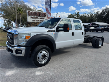 2015 Ford Super Duty F-550 DRW 4WD Crew Cab 176" WB 60" CA XL