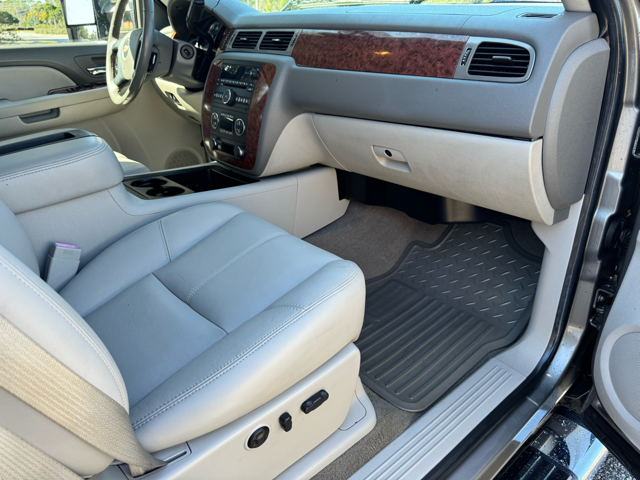 Chevrolet Silverado 2500HD 4WD Ext Cab 143.5" LTZ 2008