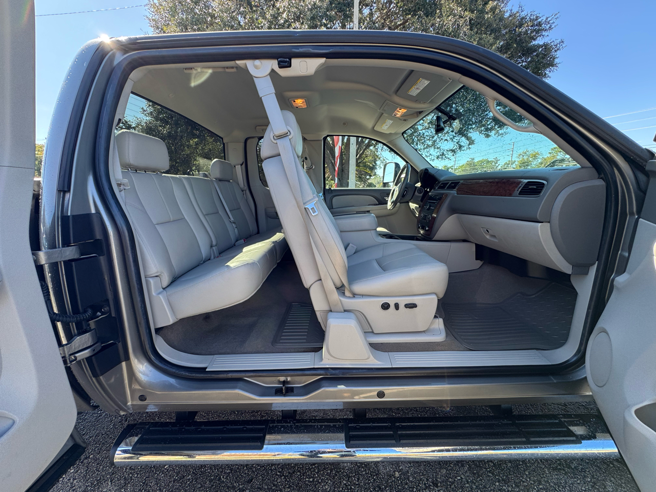 Chevrolet Silverado 2500HD 4WD Ext Cab 143.5" LTZ 2008