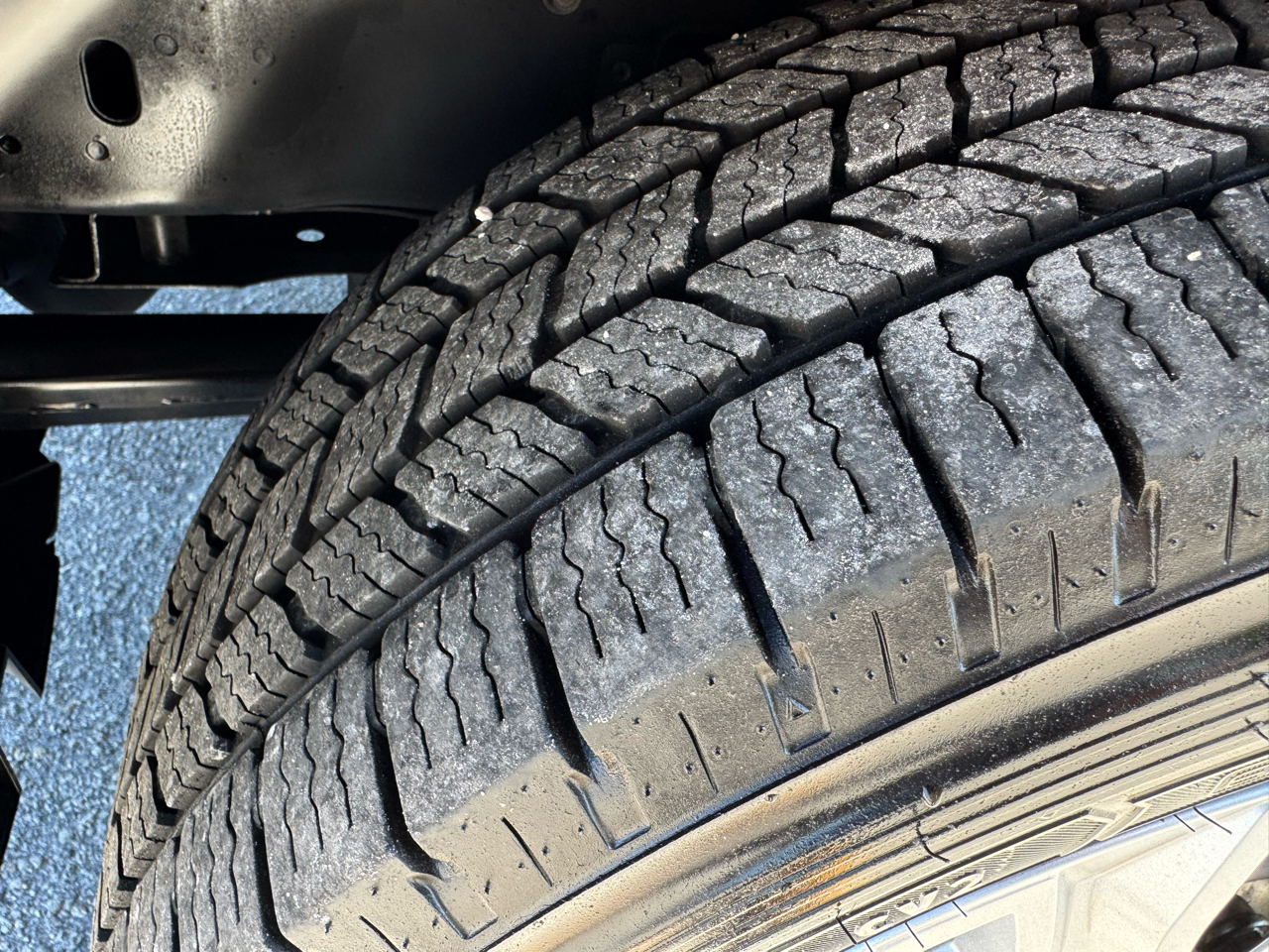 Ford Transit Cargo Van T-150 130" Med Rf 8670 GVWR RWD 2020