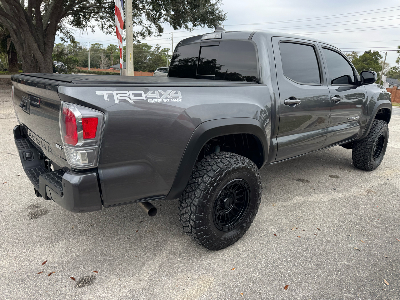 Toyota Tacoma 4WD TRD Off Road Double Cab 5' Bed V6 MT (Natl) 2022