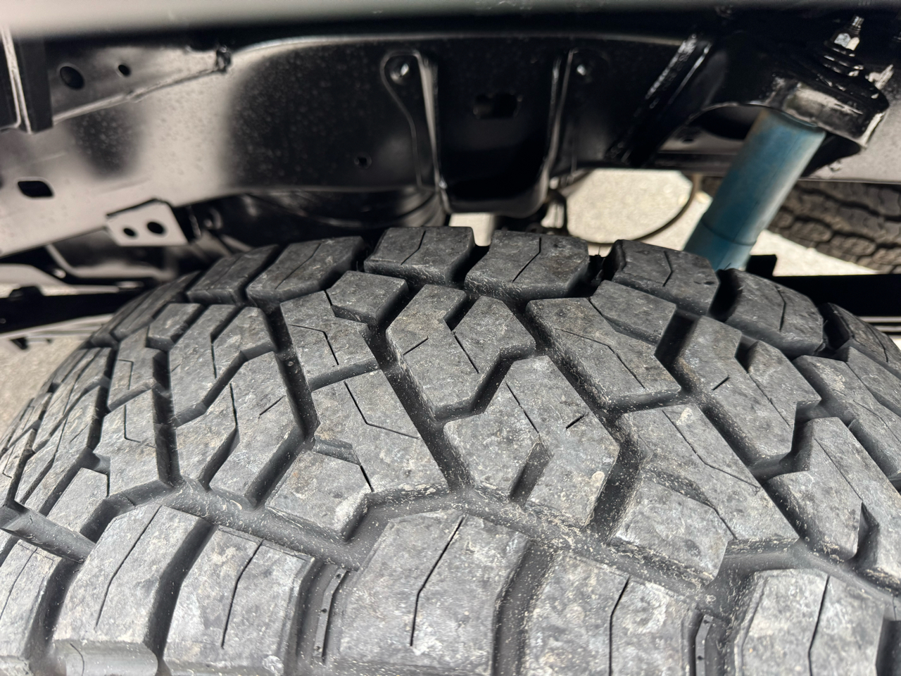 Toyota Tacoma 4WD TRD Off Road Double Cab 5' Bed V6 MT (Natl) 2022