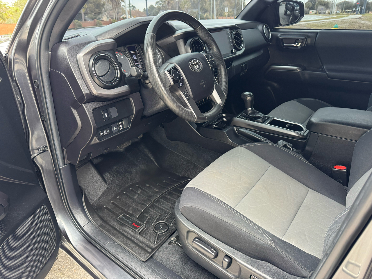 Toyota Tacoma 4WD TRD Off Road Double Cab 5' Bed V6 MT (Natl) 2022