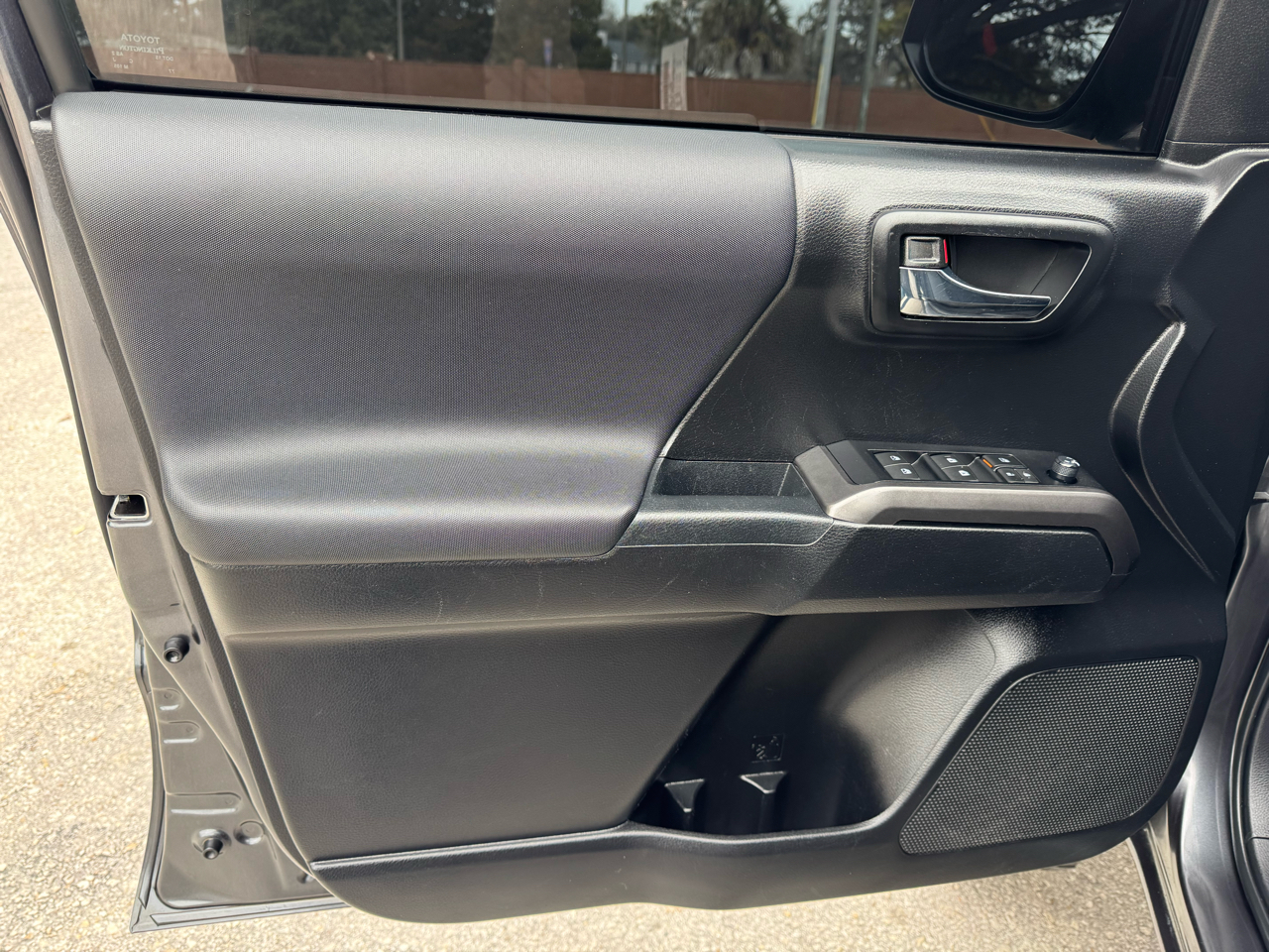 Toyota Tacoma 4WD TRD Off Road Double Cab 5' Bed V6 MT (Natl) 2022