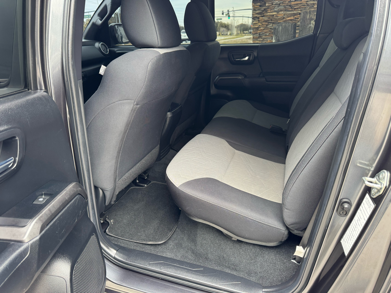 Toyota Tacoma 4WD TRD Off Road Double Cab 5' Bed V6 MT (Natl) 2022