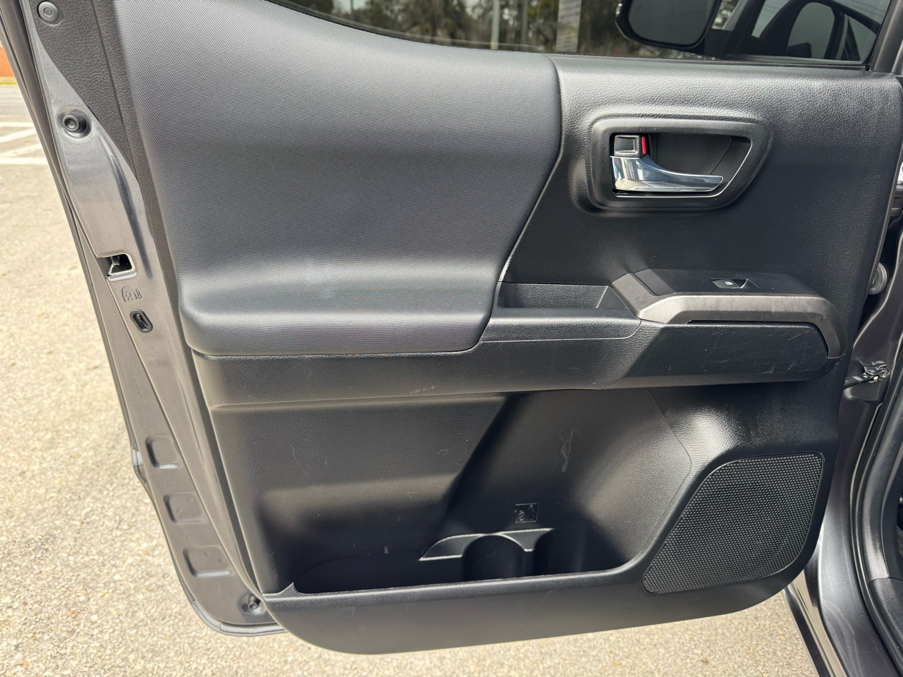 Toyota Tacoma 4WD TRD Off Road Double Cab 5' Bed V6 MT (Natl) 2022