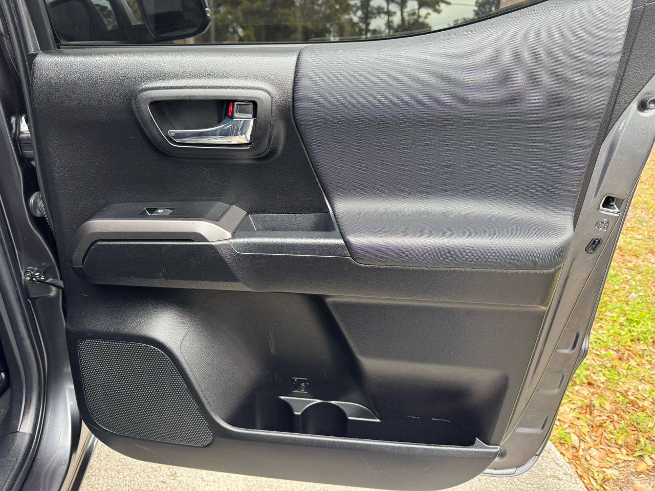 Toyota Tacoma 4WD TRD Off Road Double Cab 5' Bed V6 MT (Natl) 2022