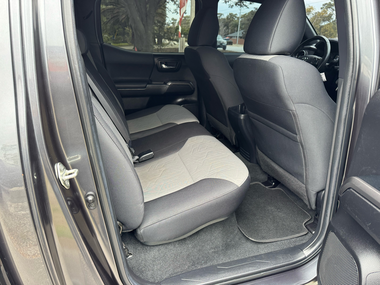 Toyota Tacoma 4WD TRD Off Road Double Cab 5' Bed V6 MT (Natl) 2022