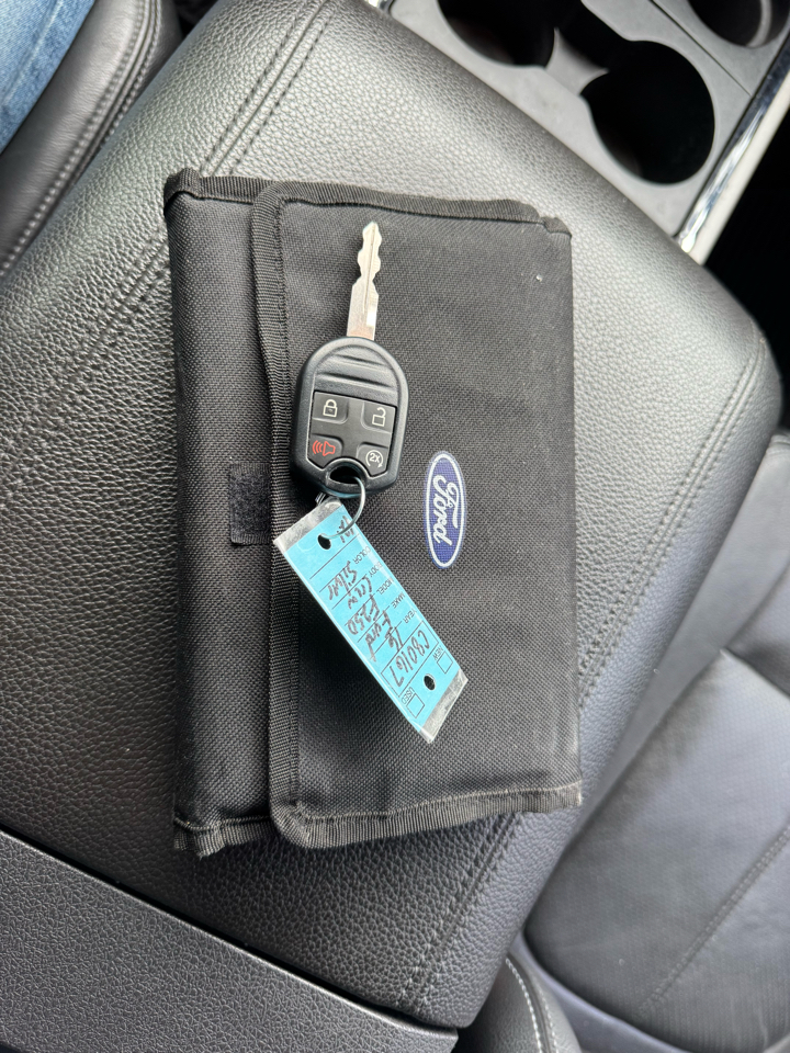 Ford Super Duty F-250 SRW 4WD Crew Cab 172" Lariat 2016