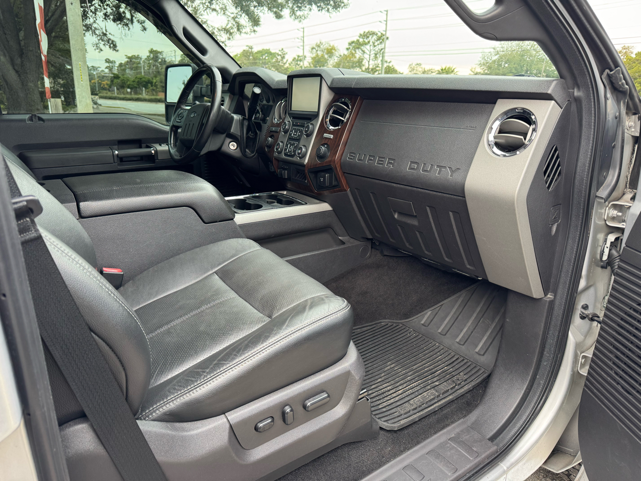 Ford Super Duty F-250 SRW 4WD Crew Cab 172" Lariat 2016