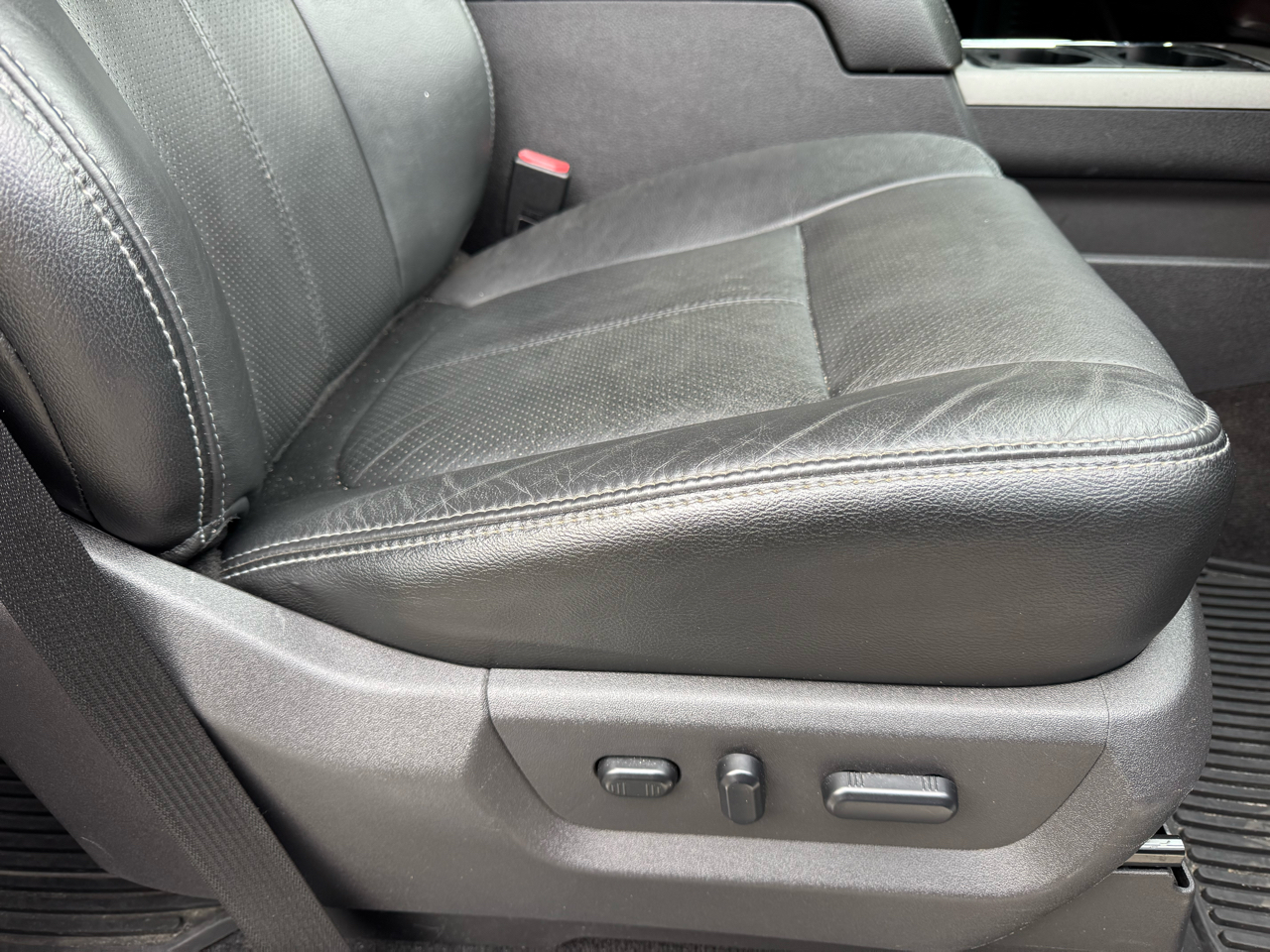 Ford Super Duty F-250 SRW 4WD Crew Cab 172" Lariat 2016