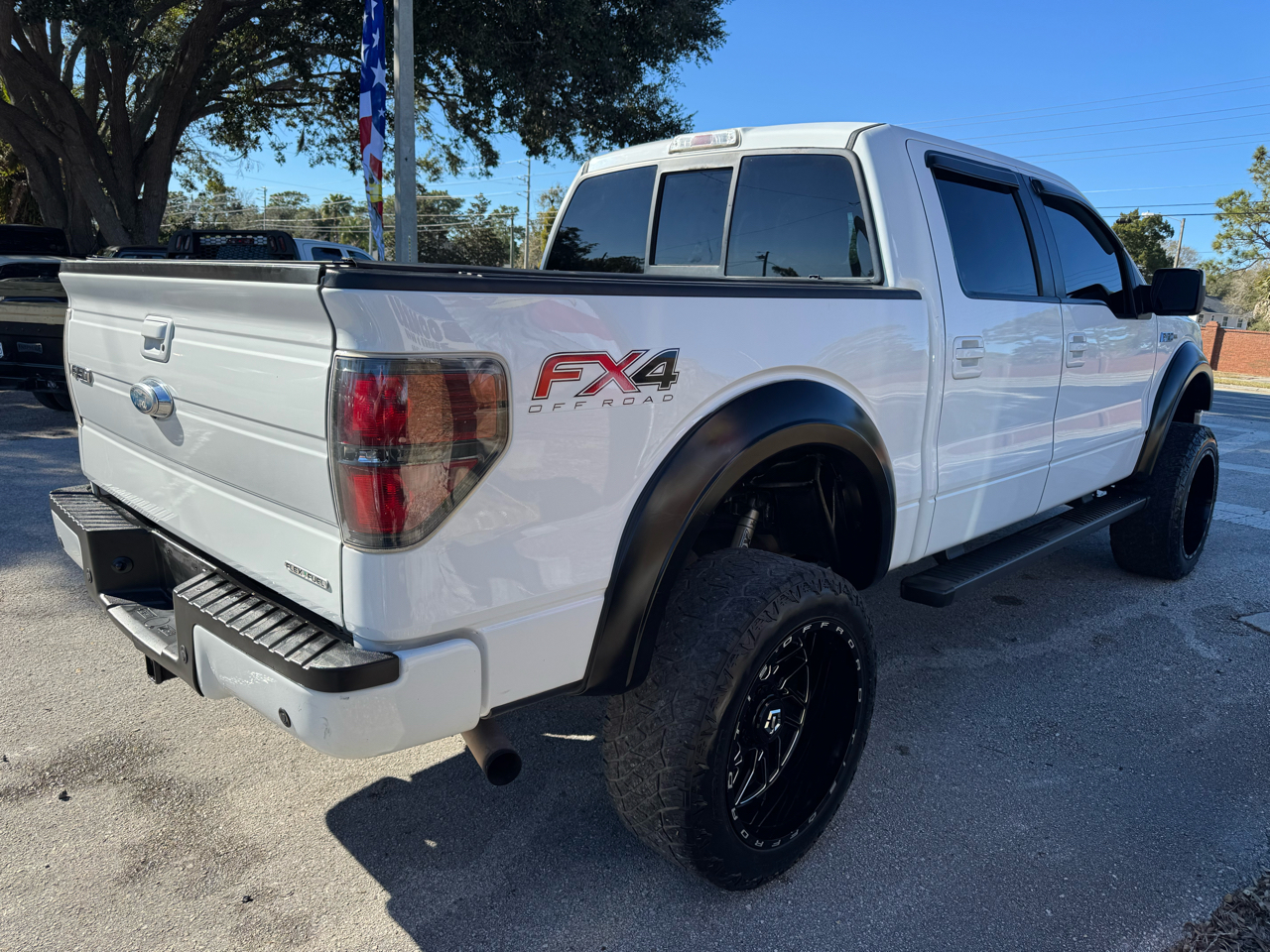 Ford F-150 4WD SuperCrew 145" FX4 2014