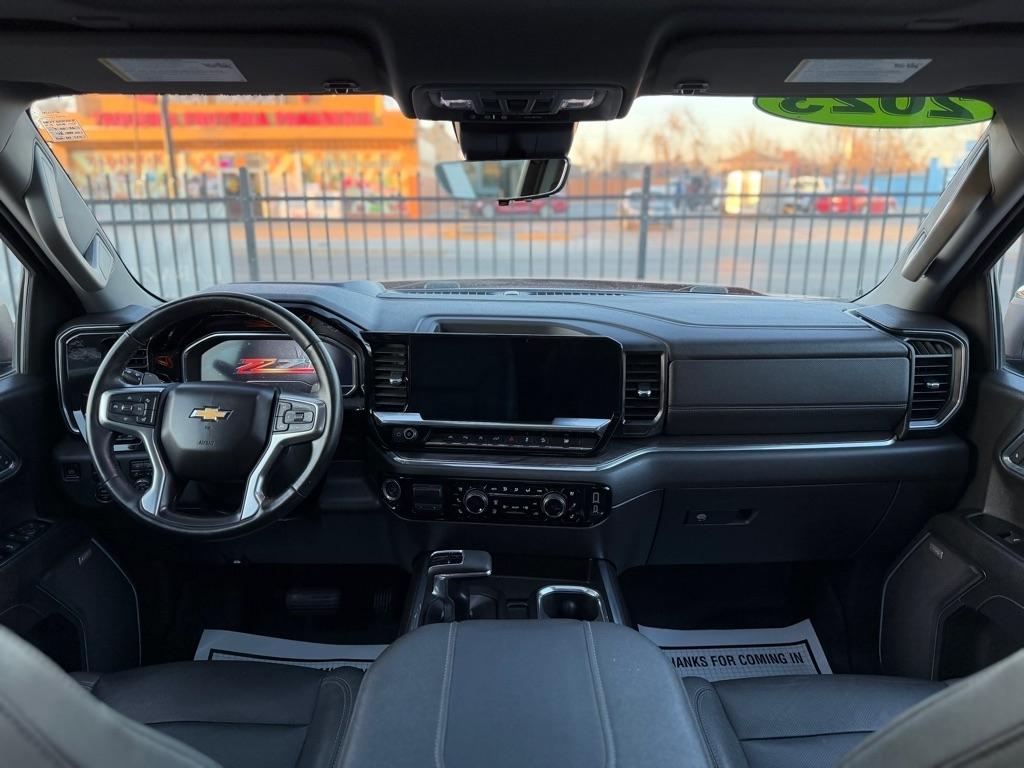 Chevrolet Silverado 1500 LTZ Crew Cab 4WD 2023