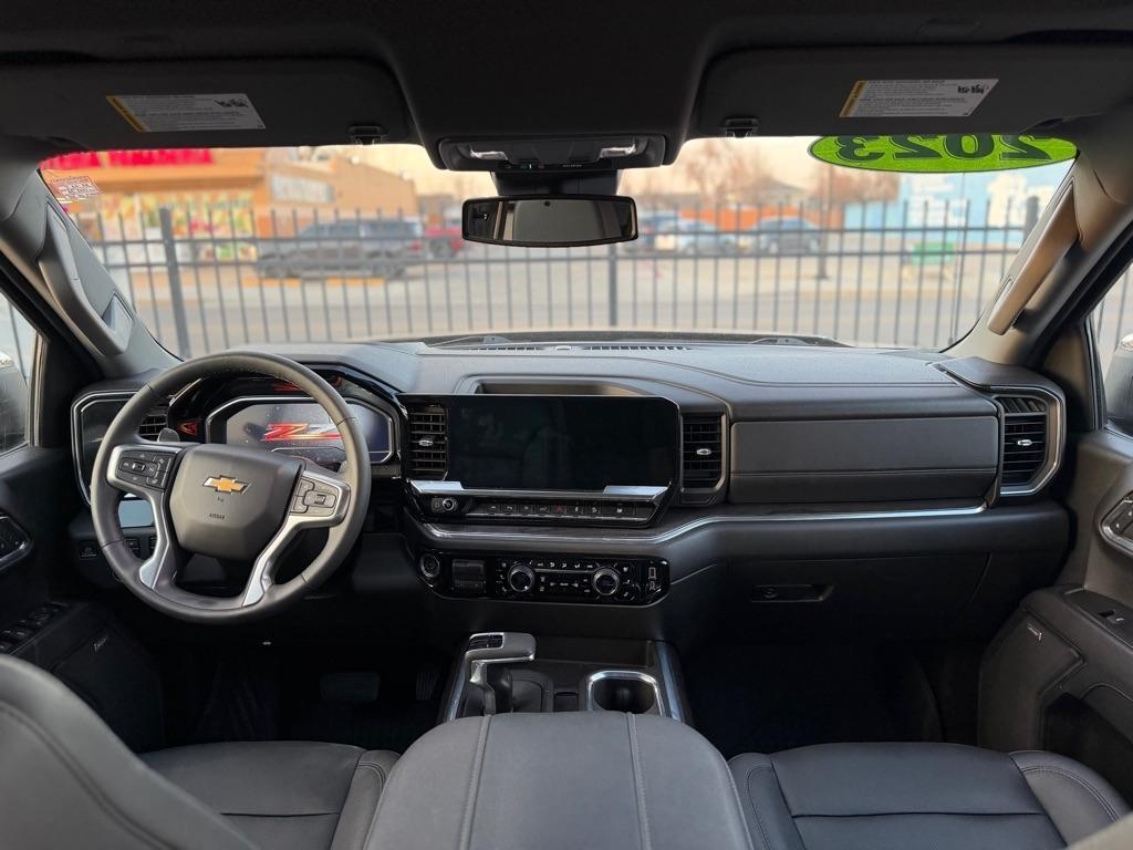 Chevrolet Silverado 1500 LTZ Crew Cab 4WD 2023
