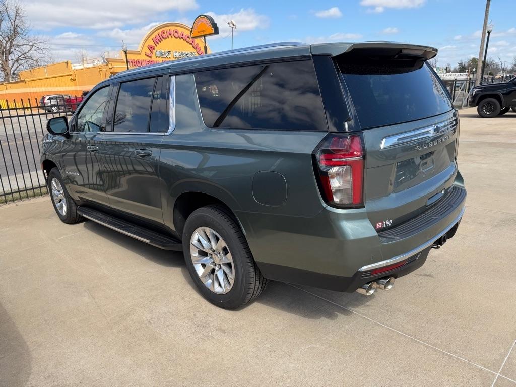 Chevrolet Suburban Premier 2023