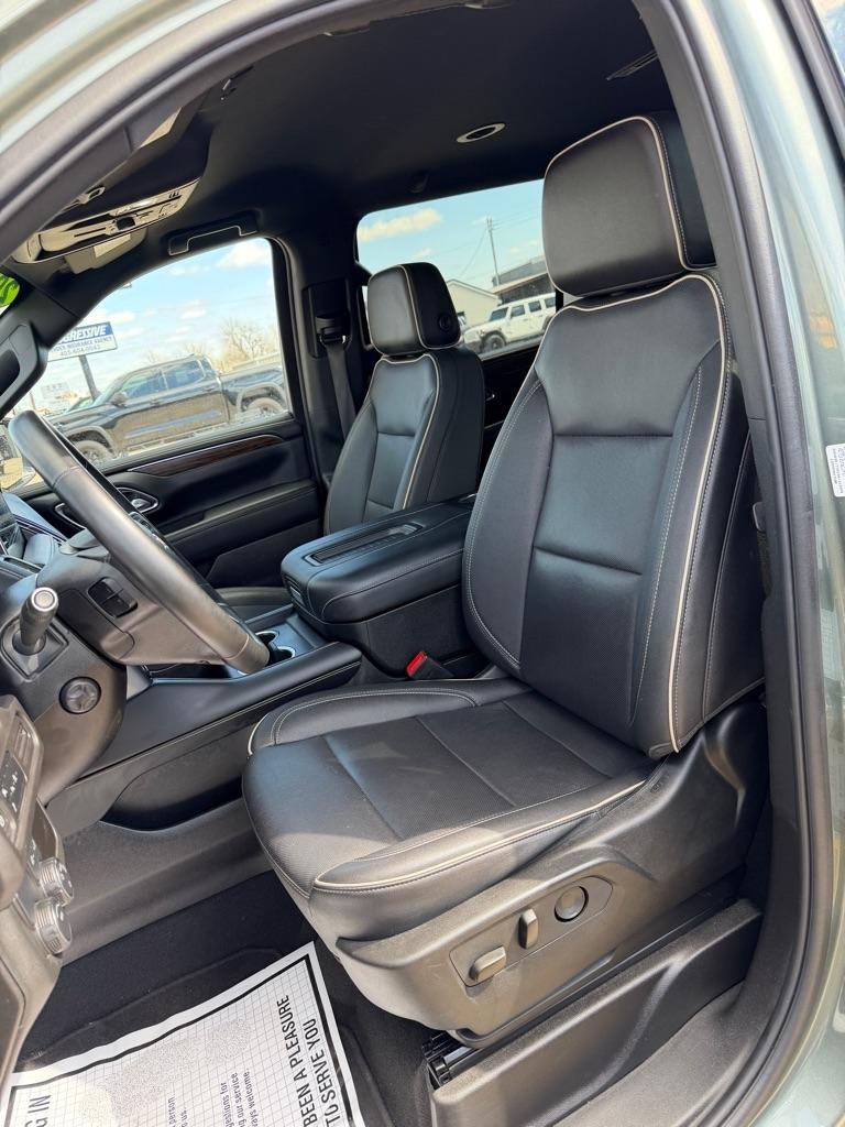 Chevrolet Suburban Premier 2023