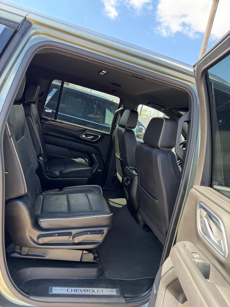 Chevrolet Suburban Premier 2023