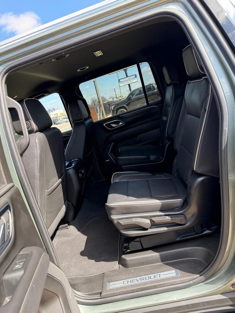 Chevrolet Suburban Premier 2023