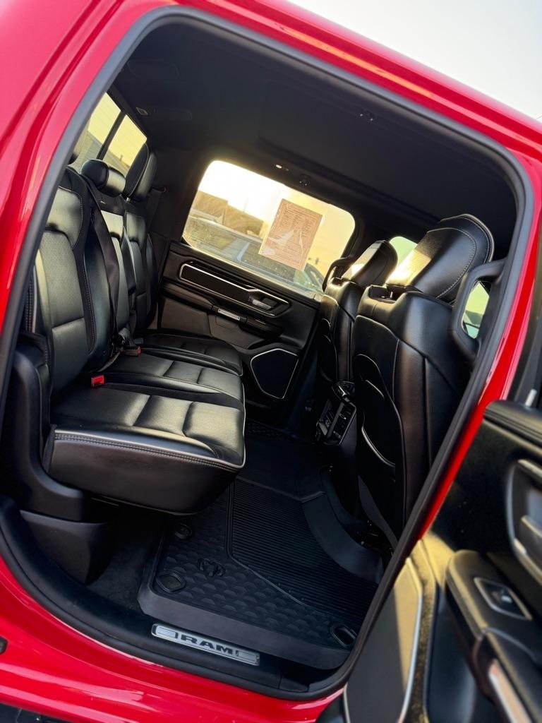 RAM 1500 Laramie Crew Cab SWB 4WD 2021