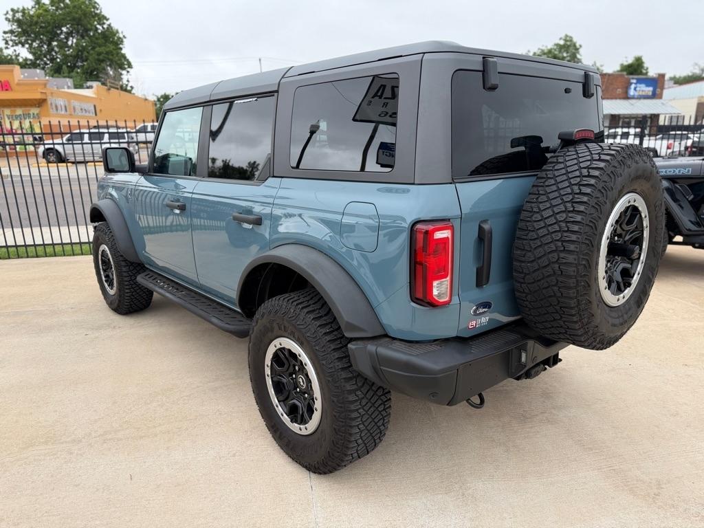 Ford Bronco Base 4-Door w/Advanced 2022