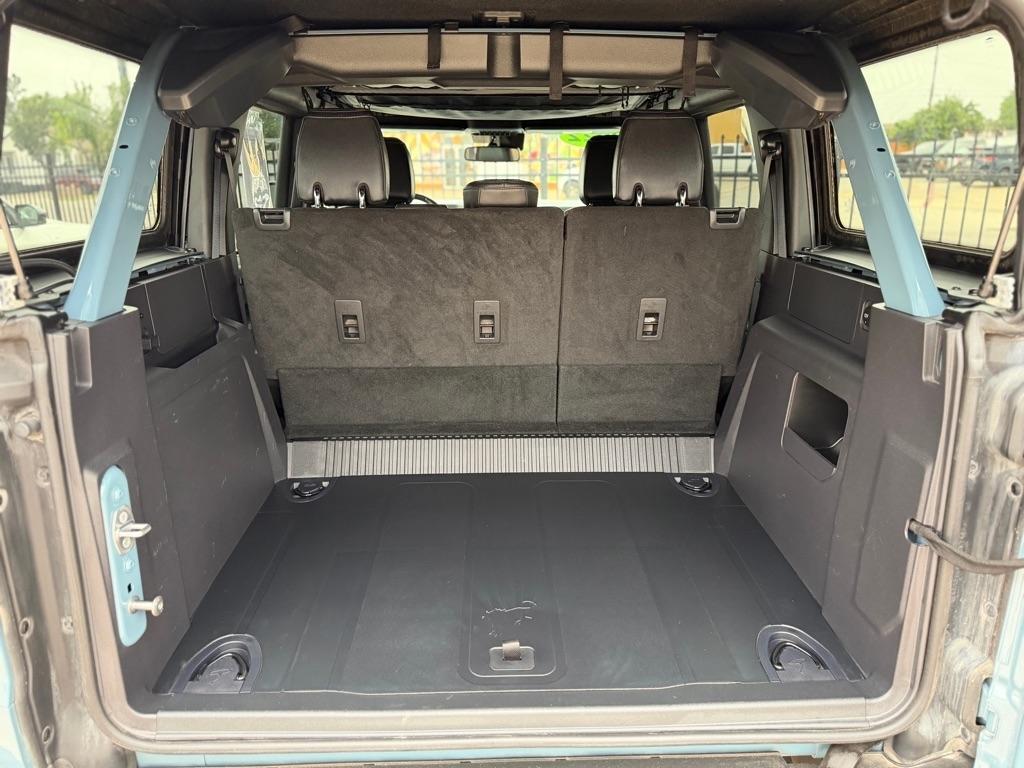 Ford Bronco Base 4-Door w/Advanced 2022