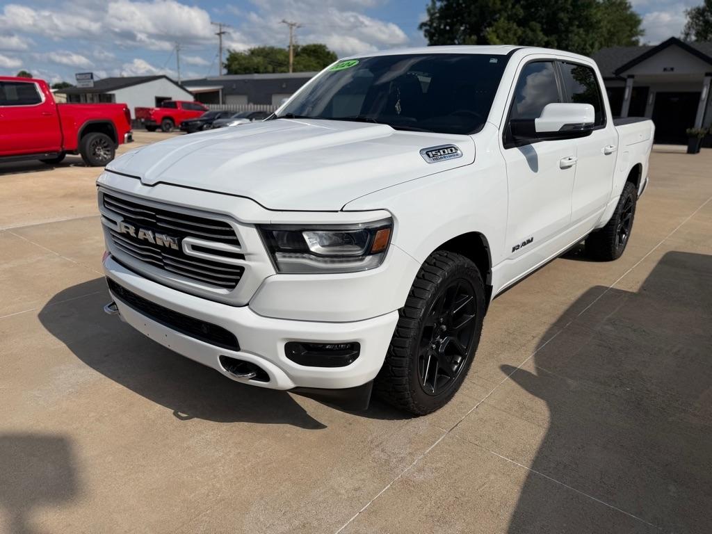 RAM 1500 Laramie Crew Cab SWB 4WD 2024