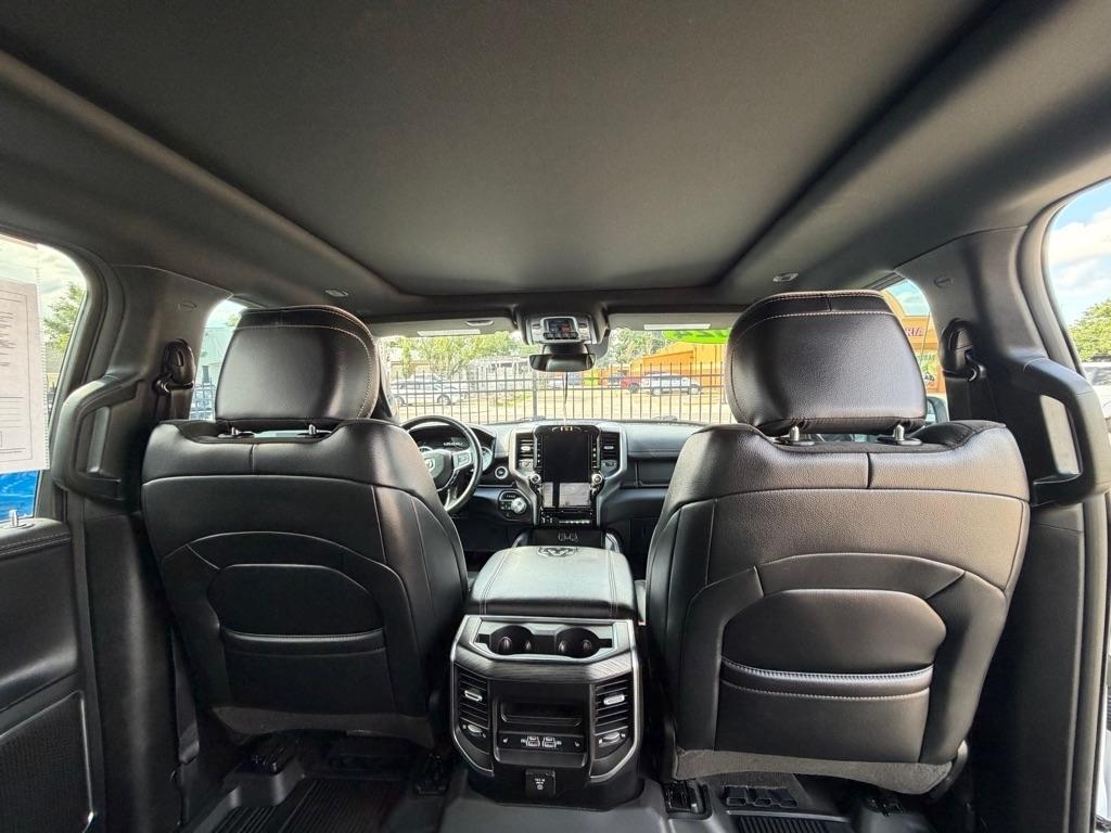 RAM 1500 Laramie Crew Cab SWB 4WD 2024