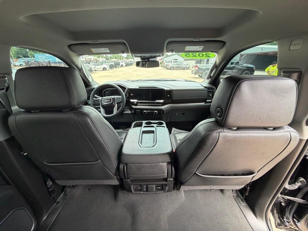 GMC Sierra 1500 SLT Crew Cab 4WD 2025