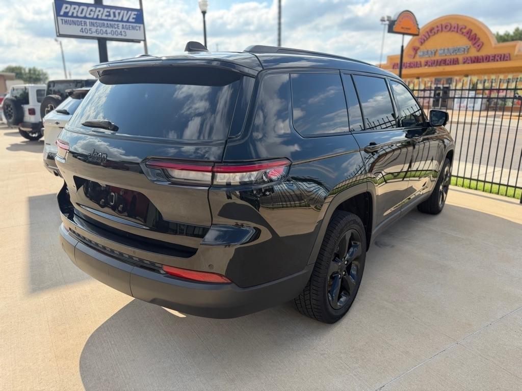 Jeep Grand Cherokee L Laredo 2023
