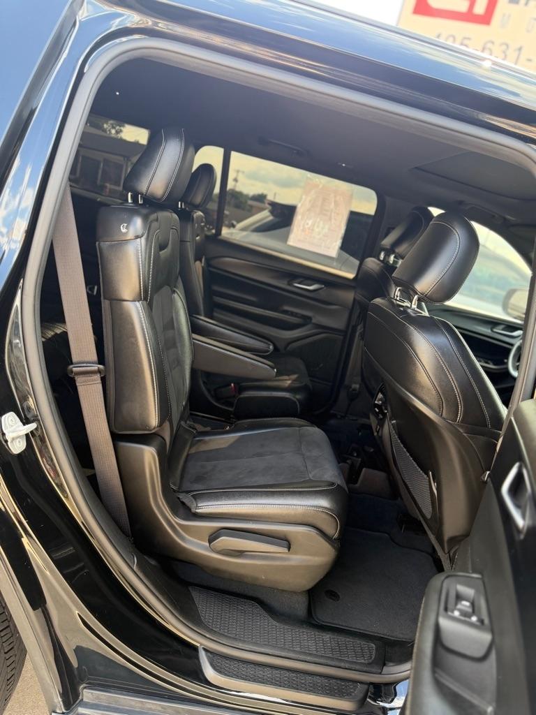 Jeep Grand Cherokee L Laredo 2023
